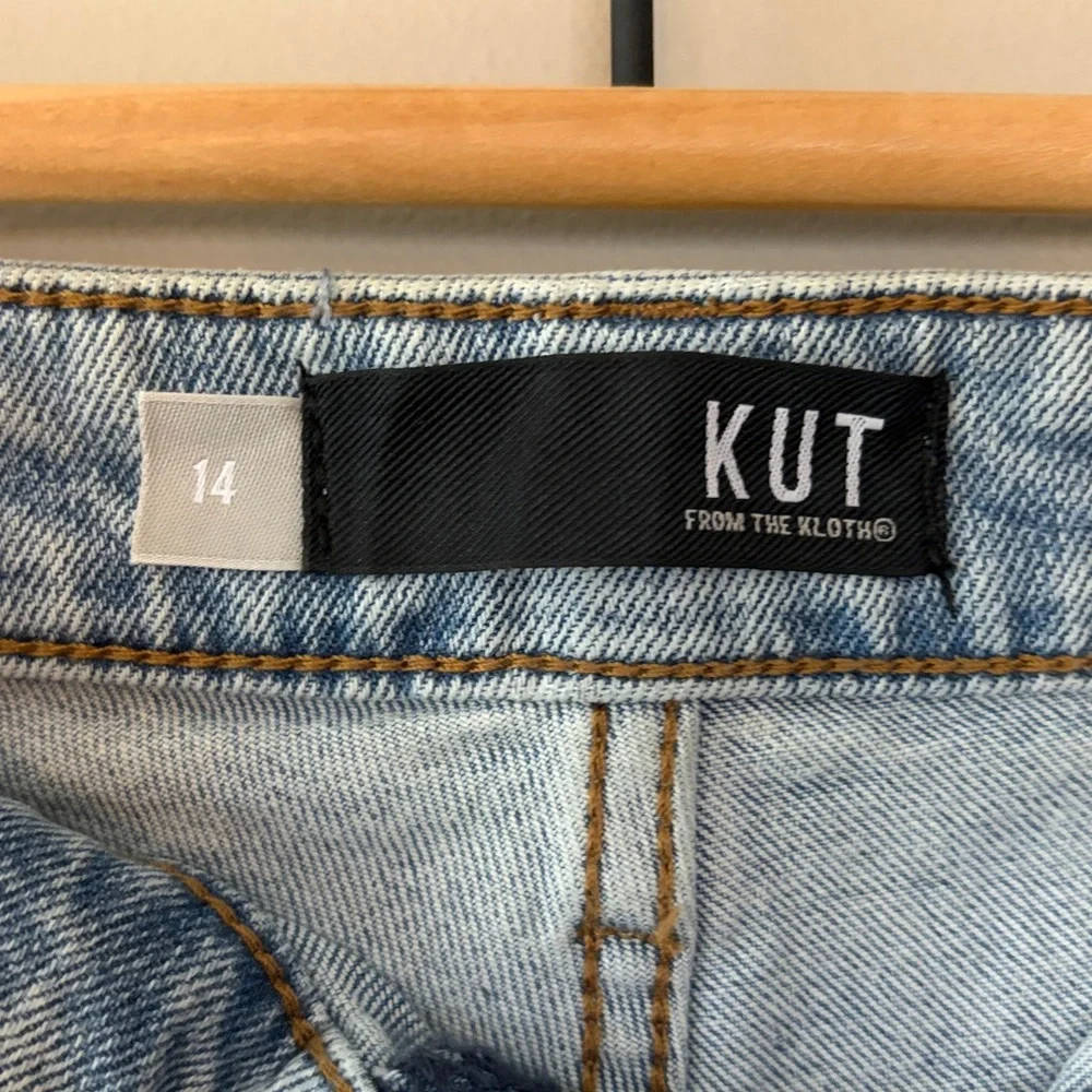 Kut From the Kloth High Rise Jane Long Short Size 14 Denim Jean Blue‎ Distressed - Picture 5 of 8
